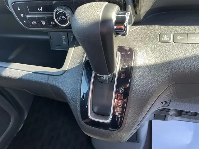 ホンダ Ｎ ＢＯＸ カスタム G L ホンダセンシング 鳥取県 2018(平30)年 9.4万km プレミアムグラマラスブロンズP (株)IDOMが運営する【じしゃロン鳥取店】の自社ローン専用車両になります。こちらは現金またはオートローンご利用時の価格です。自社ローンご希望の方は別途その旨お申付け下さい/社外ナビ/・フルセグ/CD/DVD//バックカメラ/ホンダセンシング搭載/衝突被害軽減ブレーキ/レーダークルーズコントロール/オートマチックハイビーム/後方誤発進抑制/レザー調シートカバー付き/ETC/スマートキー×2/プッシュスタート