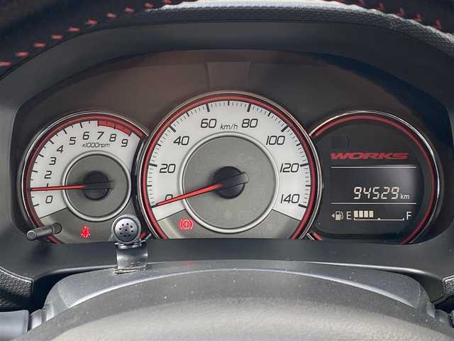 スズキ アルト ワークス 岐阜県 2016(平28)年 9.5万km パールホワイト ワンオーナー/社外SDナビ//bluetooth/フルセグテレビ/CD/DVD/USB/前後Cellstarドライブレコーダー/バックカメラ/ドアバイザー/プッシュスタート/ビルトインETC/HIDヘッドランプ/前席RECAROシート/フルタイム4WD/ASSURAセーフティレーダー/ALPINEスピーカー/RSR車高調/スペアキー×1