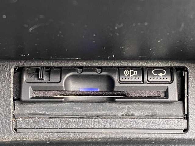 スズキ アルト ワークス 岐阜県 2016(平28)年 9.5万km パールホワイト ワンオーナー/社外SDナビ//bluetooth/フルセグテレビ/CD/DVD/USB/前後Cellstarドライブレコーダー/バックカメラ/ドアバイザー/プッシュスタート/ビルトインETC/HIDヘッドランプ/前席RECAROシート/フルタイム4WD/ASSURAセーフティレーダー/ALPINEスピーカー/RSR車高調/スペアキー×1