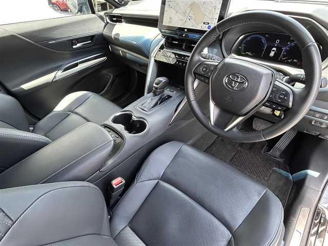 トヨタ ハリアー ハイブリッド Z レザーパッケージ 茨城県 2024(令6)年 1.2万km プレシャスブラックパール ワンオーナー/純正12インチナビ/フルセグTV/パノラミックビューモニター/デジタルインナーミラー/ドラレコ前後/JBLサウンド/ステアリングヒーター/電動リアゲート/エアーシート/シートヒーター/D＋N席パワーシート/純正LEDヘッドライト/ETC2.0/BSM