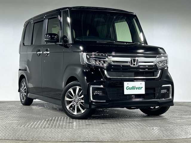 ホンダ Ｎ ＢＯＸ カスタム L 神奈川県 2022(令4)年 1.6万km クリスタルブラックパール 純正メモリーナビゲーション【VXU-227NBi】/フルセグ　CD DVD　AM FM SD　Bluetooth/バックカメラ/両側電動スライドドア/ホンダセンシング/衝突軽減ブレーキ/誤発進抑制機能/オートハイビーム/標識認識機能/後方誤発進抑制機能/路外逸脱抑制機能/歩行者事故低減ステアリング/アダブティブクルーズコントロール/プラズマクラスター付オートエアコン/前席シートヒーター/運転席市オートリフター/前席シートバックポケット/テーブル/ステアリングスイッチ/ETC/ECON/電動パーキングブレーキ/オートブレーキホールド/プッシュスタート/スマートキー/LEDヘッドランプ/オートライト/フロントフォグランプ/電格ウインカーミラー