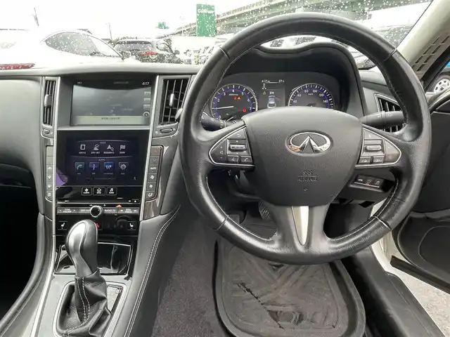日産 スカイライン 200GT－t タイプP 愛知県 2014(平26)年 9.2万km パール 純正ナビ/・Bluetooth/・FM/AM/・TVフルセグ/・CD/・iPod/・AUX/DCA/LDP/BSI/エマージェンシーブレーキ/レーダークルーズコントロール/アラウンドビューモニター/ステアリングスイッチ/アイドリングストップ/パワーシート/シートヒーター/LEDライト/純正17インチAW/純正フロアマット/ドアバイザー