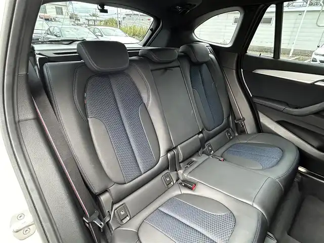 ＢＭＷ Ｘ１ xDrive 18d Mスポーツ 道東・釧路十勝 2022(令4)年 3.7万km アルピンホワイトⅢ ワンオーナー/アドバンスド・アクティブ・セーフティ・パッケージ/　ドライビング・アシスト・プラス/　アクティブクルーズコントロール/コンフォートパッケージ/　スライディング・リヤ・シート/　ワイヤレス・チャージング/　M シートベルト/ヘッドアップディスプレイ/純正ナビ/　BT/USB/Type-C/バックカメラ/ミラーETC/前後ドライブレコーダー/ハーフレザーシート/前席パワーシート/オートマチック・テールゲート/純正19インチAW/純正フロアマット/取扱説明書/保証書