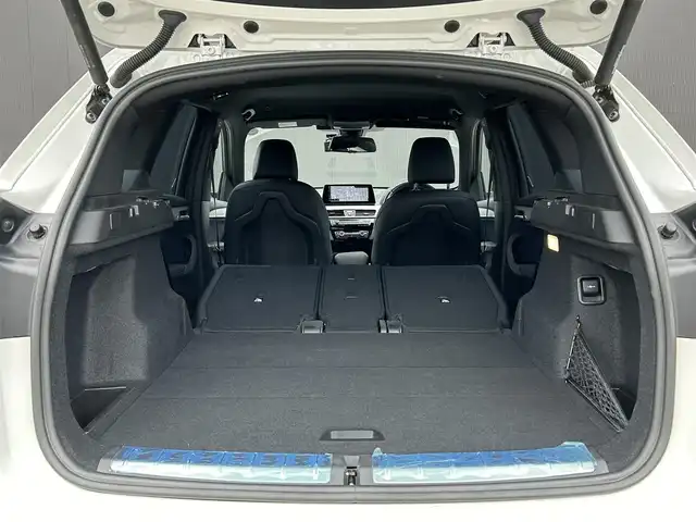 ＢＭＷ Ｘ１ xDrive 18d Mスポーツ 道東・釧路十勝 2022(令4)年 3.7万km アルピンホワイトⅢ ワンオーナー/アドバンスド・アクティブ・セーフティ・パッケージ/　ドライビング・アシスト・プラス/　アクティブクルーズコントロール/コンフォートパッケージ/　スライディング・リヤ・シート/　ワイヤレス・チャージング/　M シートベルト/ヘッドアップディスプレイ/純正ナビ/　BT/USB/Type-C/バックカメラ/ミラーETC/前後ドライブレコーダー/ハーフレザーシート/前席パワーシート/オートマチック・テールゲート/純正19インチAW/純正フロアマット/取扱説明書/保証書