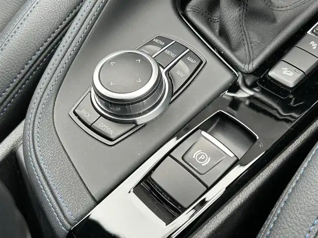 ＢＭＷ Ｘ１ xDrive 18d Mスポーツ 道東・釧路十勝 2022(令4)年 3.7万km アルピンホワイトⅢ ワンオーナー/アドバンスド・アクティブ・セーフティ・パッケージ/　ドライビング・アシスト・プラス/　アクティブクルーズコントロール/コンフォートパッケージ/　スライディング・リヤ・シート/　ワイヤレス・チャージング/　M シートベルト/ヘッドアップディスプレイ/純正ナビ/　BT/USB/Type-C/バックカメラ/ミラーETC/前後ドライブレコーダー/ハーフレザーシート/前席パワーシート/オートマチック・テールゲート/純正19インチAW/純正フロアマット/取扱説明書/保証書