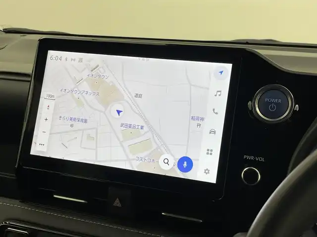 トヨタ ノア ハイブリッド S－Z 埼玉県 2022(令4)年 1.5万km ホワイトパールクリスタルシャイン 純正ディスプレイオーディオ　フリップダウンモニター　ユニバーサルステップ　バックカメラ　ＤＶＤ再生　　セーフティセンス　レーダークルーズ　前後ドラレコ　シートヒーター　ＨＤＭＩ　ＡＣ１００Ｖ　ＬＥＤ
