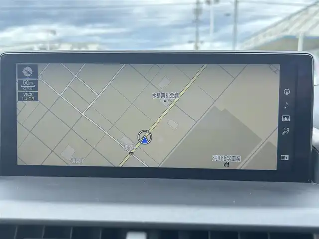 レクサス ＮＸ 300h バージョンL 岡山県 2018(平30)年 9.9万km ソニッククォーツ 登録時走行距離98816km/純正10.3インチナビ/フルセグTV(AM.FM.TV.BT)/全方位バックカメラ/ETC2.0/ヘッドアップディスプレイ/ブラインドスポットモニター/ドライブレコーダー/シートヒーター/エアシート/ステアリングヒーター/クリアランスソナー/衝突軽減ブレーキ/横滑り防止装置/レーダークルーズコントロール/レーンキープアシスト/オートライト/オートマチックハイビーム/アイドリングストップ/電動リアゲート/18インチ純正AW/純正フロアマット/レザーシート/全席パワーシート