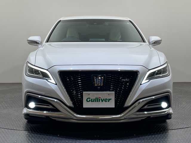 トヨタ クラウン ハイブリッド RS アドバンス 愛媛県 2019(令1)年 7.3万km ホワイトパールクリスタルシャイン 純正ナビ/フルセグ／Ｂｌｕｅｔｏｏｔｈ／ＣＤ／ＤＶＤ／ＵＳＢ/全方位カメラ/衝突軽減ブレーキ/レーダークルーズコントロール/ＥＴＣ２．０/前方ドライブレコーダー/ＤＮ席パワーシート/DN席シートヒーター/ベンチレーション/レザーシート/前後コーナーセンサー/レーンキープアシスト/TRDエアロ/TRDアルミホイール/オートマチックハイビーム/LEDヘッドライト