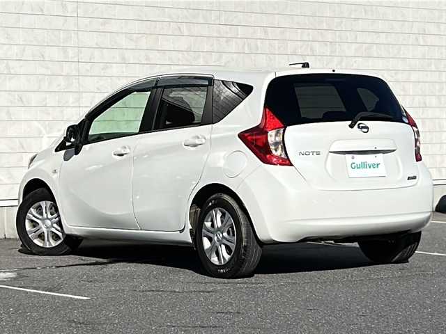 日産 ノート X DIG－S 茨城県 2012(平24)年 10.3万km ブリリアントホワイトパール 社外メモリナビ【AVIC-MRZ07】/(ワンセグTV・CD・DVD・BT・地デジTV)/ETC/ドライブレコーダー/ハロゲンライト/スマートキー/スペアキー/取扱説明書/保証書