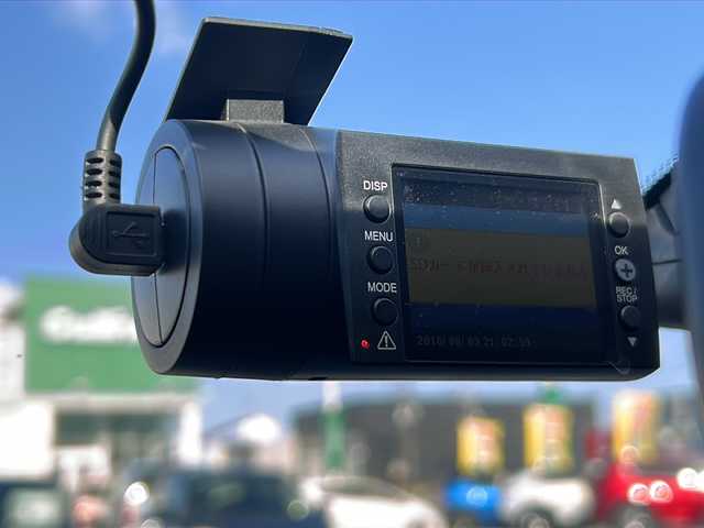 日産 ノート X DIG－S 茨城県 2012(平24)年 10.3万km ブリリアントホワイトパール 社外メモリナビ【AVIC-MRZ07】/(ワンセグTV・CD・DVD・BT・地デジTV)/ETC/ドライブレコーダー/ハロゲンライト/スマートキー/スペアキー/取扱説明書/保証書