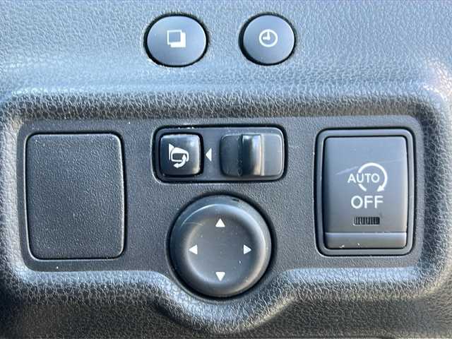 日産 ノート X DIG－S 茨城県 2012(平24)年 10.3万km ブリリアントホワイトパール 社外メモリナビ【AVIC-MRZ07】/(ワンセグTV・CD・DVD・BT・地デジTV)/ETC/ドライブレコーダー/ハロゲンライト/スマートキー/スペアキー/取扱説明書/保証書