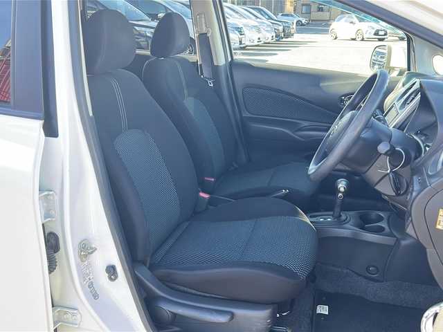 日産 ノート X DIG－S 茨城県 2012(平24)年 10.3万km ブリリアントホワイトパール 社外メモリナビ【AVIC-MRZ07】/(ワンセグTV・CD・DVD・BT・地デジTV)/ETC/ドライブレコーダー/ハロゲンライト/スマートキー/スペアキー/取扱説明書/保証書