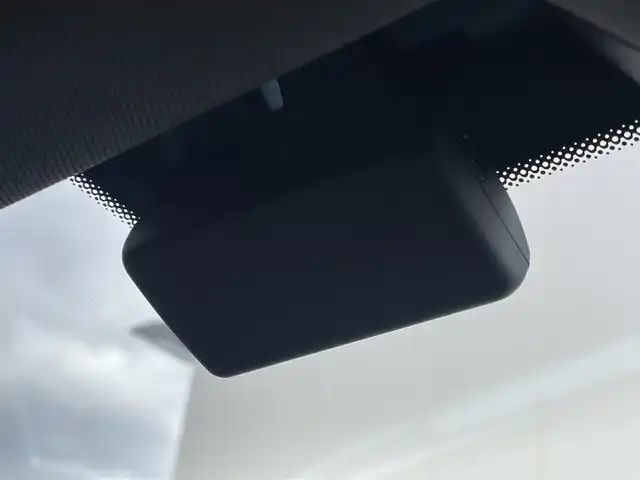 ポルシェ パナメーラ 4 東京都 2020(令2)年 2.7万km 白 純正ナビ/Bluetooth接続/360°カメラ/ブラックレザーシート/シートヒーター/電動パワーシート/パワーステアリングプラス/ポルシェアクティブセーフ/レーンキープアシスト/レーンチェンジアシスト/パークアシスト/サラウンドアシスト/交通渋滞アシスト/アダプティブクルーズコントロール/ステアリングスイッチ/純正21インチアルミホイール/純正LEDヘッドライト/サイドエアバック/カーテンエアバック