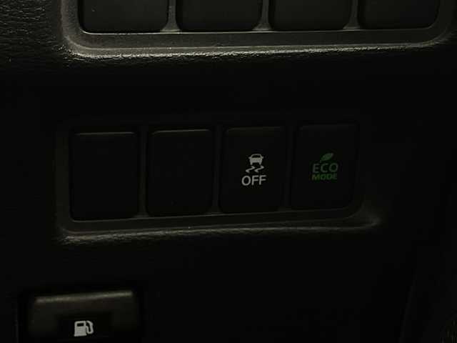 三菱 デリカＤ：５ G パワーパッケージ 新潟県 2020(令2)年 6万km エメラルドブラックパール 4WD/衝突被害軽減ブレーキ/SDナビ/　CD/DVD/Bluetooth/フルセグTV/バックカメラ/両側パワースライドドア/パワーバックドア/レーダークルーズコントロール/LEDオートライト/パワーシート/シートヒーター/純正18インチアルミホイール/パドルシフト/電格ミラー/ウィンカーミラー/スマートキー/ETC