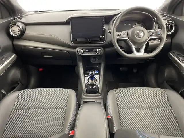 日産 キックス X 新潟県 2020(令2)年 5万km ピュアブラック ワンオーナー/プロパイロット/10インチディスプレイオーディオ/衝突被害軽減ブレーキ/レーンキープアシスト/レーダークルーズコントロール/前後コーナーセンサー/ハーフレザーシート/前席シートヒーター/ステアリングヒーター/LEDヘッドライト/横滑り防止装置/オートライト