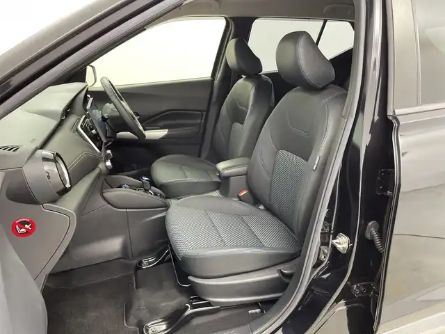 日産 キックス X 新潟県 2020(令2)年 5万km ピュアブラック ワンオーナー/プロパイロット/10インチディスプレイオーディオ/衝突被害軽減ブレーキ/レーンキープアシスト/レーダークルーズコントロール/前後コーナーセンサー/ハーフレザーシート/前席シートヒーター/ステアリングヒーター/LEDヘッドライト/横滑り防止装置/オートライト