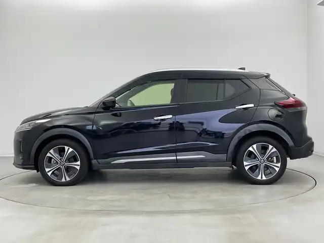 日産 キックス X 新潟県 2020(令2)年 5万km ピュアブラック ワンオーナー/プロパイロット/10インチディスプレイオーディオ/衝突被害軽減ブレーキ/レーンキープアシスト/レーダークルーズコントロール/前後コーナーセンサー/ハーフレザーシート/前席シートヒーター/ステアリングヒーター/LEDヘッドライト/横滑り防止装置/オートライト