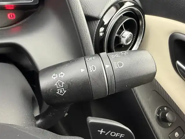 マツダ デミオ XD ツーリング Lパッケージ 愛知県 2014(平26)年 2.7万km アルミニウムメタリック 純正SDナビ/・フルセグTV/・Bluetooth/バックカメラ/クルーズコントロール/パドルシフト/革巻きステアリング　/レザーシート/フォグランプ/LEDライト/ETC/HUD/純正AW