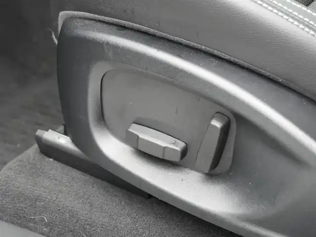 ジャガー Ｆペース R－スポーツ 静岡県 2017(平29)年 5.1万km シルバー ワンオーナー/軽減ブレーキ　車線逸脱警告/ＩＮＣＯＮＴＲＯＬ　ＴＯＵＣＨ　ＰＲＯナビフルセグＴＶＢｌｕｅｔｏｏｔｈ/全方位カメラ/デジタルメータークラスター/MERIDIANサラウンド/ハーフレザーシート　シートヒーター/パワーバックドア/アダプティブLEDヘッドライト/ヒルアシスト/ETC