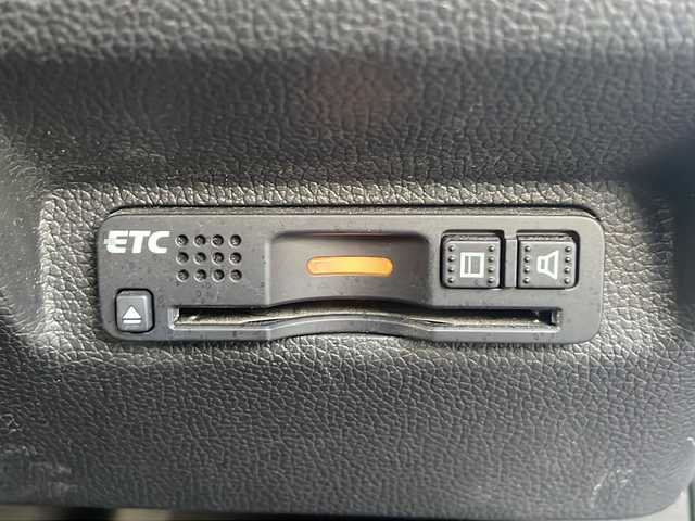 ホンダ フリード G ホンダセンシング 広島県 2017(平29)年 6.1万km コバルトブルーパール 禁煙車/ホンダセンシング/・衝突軽減ブレーキ〈CMBS〉/・誤発進抑制機能/・ACC〈アダプティブ・クルーズ・コントロール〉/・LKAS〈車線維持支援システム〉/・歩行者事故低減ステアリング/・路外逸脱抑制機能/・先行車発進お知らせ機能/・標識認識機能/Sパッケージ/・本革巻ステアリングホイール/・コンビシート&専用インテリア/・シートバックアッパーポケット/・LEDヘッドライト＋LEDアクティブコーナリングライト/Cパッケージ/・プラズマクラスター技術搭載エアコン/・ロールサンシェイド/・IRカット〈遮熱〉/UVカット機能付フロントウインドウガラス+IRカット〈遮熱〉/スーパーUVカットフロントドアガラス/・コンフォートビューパッケージ（親水/ヒーテッドドアミラー＋熱線入りフロントウインドウ＋フロントドア撥水ガラス）/社外ナビ（CN-RE04D）/・フルセグ/CD/DVD/Bluetooth/SD/バックカメラ/ETC/スマートキー/プッシュスタート/スペアキー