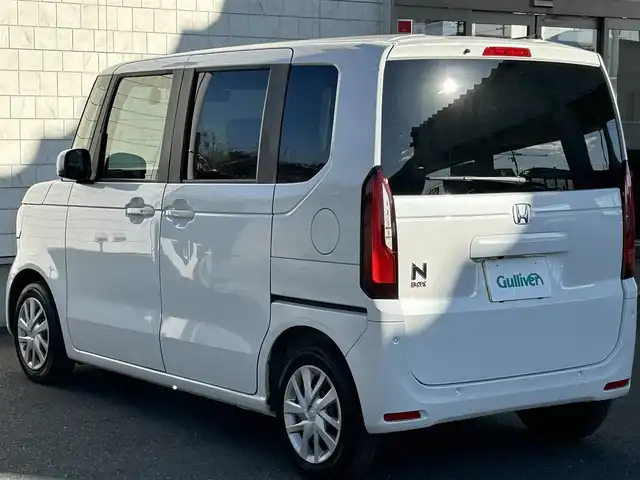 ホンダ Ｎ ＢＯＸ 埼玉県 2024(令6)年 0.4万km プラチナホワイトパール 登録時3589km/純正ナビ（フルセグTV/AM/FM/BT）/バックカメラ/両側パワースライドドア/前席シートヒーター/クルーズコントロール追従有/レーンキープアシスト/コーナーセンサー前後/オートブレーキホールド/純正前後ドライブレコーダー/純正LEDヘッドライト/純正フロアマット/USB入力端子/Aストップ/Pスタート/スマートキー/スペアキー1本/保証書/車両取扱説明書