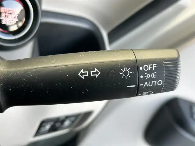 ホンダ Ｎ ＢＯＸ 埼玉県 2024(令6)年 0.4万km プラチナホワイトパール 登録時3589km/純正ナビ（フルセグTV/AM/FM/BT）/バックカメラ/両側パワースライドドア/前席シートヒーター/クルーズコントロール追従有/レーンキープアシスト/コーナーセンサー前後/オートブレーキホールド/純正前後ドライブレコーダー/純正LEDヘッドライト/純正フロアマット/USB入力端子/Aストップ/Pスタート/スマートキー/スペアキー1本/保証書/車両取扱説明書