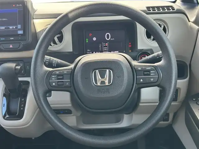 ホンダ Ｎ ＢＯＸ 埼玉県 2024(令6)年 0.4万km プラチナホワイトパール 登録時3589km/純正ナビ（フルセグTV/AM/FM/BT）/バックカメラ/両側パワースライドドア/前席シートヒーター/クルーズコントロール追従有/レーンキープアシスト/コーナーセンサー前後/オートブレーキホールド/純正前後ドライブレコーダー/純正LEDヘッドライト/純正フロアマット/USB入力端子/Aストップ/Pスタート/スマートキー/スペアキー1本/保証書/車両取扱説明書