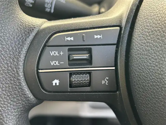 ホンダ Ｎ ＢＯＸ 埼玉県 2024(令6)年 0.4万km プラチナホワイトパール 登録時3589km/純正ナビ（フルセグTV/AM/FM/BT）/バックカメラ/両側パワースライドドア/前席シートヒーター/クルーズコントロール追従有/レーンキープアシスト/コーナーセンサー前後/オートブレーキホールド/純正前後ドライブレコーダー/純正LEDヘッドライト/純正フロアマット/USB入力端子/Aストップ/Pスタート/スマートキー/スペアキー1本/保証書/車両取扱説明書