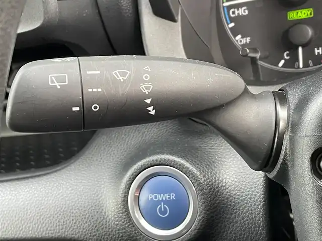 トヨタ ヤリス ハイブリッド X 道央・札幌 2022(令4)年 6.8万km スーパーホワイトⅡ ・4WD/・ワンオーナー/・衝突軽減ブレーキ/・寒冷地仕様/・純正ディスプレイオーディオ/　BT＆USB＆AM＆FM/・バックカメラ/・レーダークルーズコントロール/・レーンキープアシスト/・オートエアコン/・オートライト/・オートリトラミラー/・プッシュスタート/・スマートキー/・ミラーヒーター/・AC100V/・ビルトインETC/・純正フロアマット/・ウィンカーミラー/・スペアキー