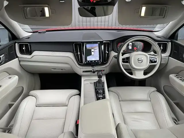 ボルボ ＸＣ６０ D4 AWD インスクリプション 青森県 2019(平31)年 4.2万km フュージョンレッドM ４WD/ワンオーナー/ハーマンカードンサウンド/サンルーフ/純正ナビ/（Bluetooth・TV・CD・DVD・AppleCarPlay・AndroidAuto）/自動駐車・自動発射機能/ヘッドアップディスプレイ/アダプティブクルーズコントロール/レーンキープアシスト/バーチャルコックピット/全方位カメラ/ドライブレコーダー/車間警告/ブラインドスポット/ステアリングヒーター/シートヒーター/ベンチレーション/メモリー付パワーシート/パワーバックドア/白革シート/木目調パネル/ステアリングスイッチ/革巻きステアリング/アダプティブヘッドライト/電動サイドブレーキ/オートLEDライト/コーナーセンサー/ETC/W・サイド・カーテンエアバック/ウインカーミラー/エンジンスタートボタン/スマートキーX2/取扱説明書/保証書/点検記録簿　/　H31・R2・R3・R4・R5・R6・R７ディーラ点検