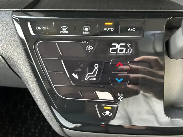 日産 ルークス ハイウェイスター X 愛知県 2021(令3)年 3.9万km ブラック /ワンオーナー車//R4/R5/R6/R7 D記録簿//純正メモリナビ//AM/FM/CD/DVD/フルセグ/BT/AUX//エマージェンシーブレーキ//車線逸脱警報//先行車発進お知らせ//標識検知機能//クリアランスソナー//ETC//両側パワースライドドア//オートLEDヘッドライト//フォグランプ//ヘッドライトレベライザー//車速連動ワイパー//ステアスイッチ//電格ミラー//オートリトラクタブルウィンカーミラー//ISOFIX//プッシュスタート//純正ドアバイザー//純正フロアマット//取説//保証書