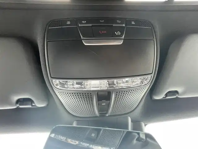 メルセデス・ベンツ ＣＬＳ２２０ｄ スポーツ エクスクルーシブPKG 千葉県 2020(令2)年 5.7万km ダイヤモンドホワイト エクスクルーシブパッケージ(￥575/000)/　ブルメスターサウンド/ヘッドアップディスプレイ/　ナッパレザーシート/エアサスペンション/ガラススライディングルーフ(￥156/000)/レーダーセーフティパッケージ/　衝突軽減ブレーキ/レーンキープアシスト/　レーダークルーズコントロール/ブラインドスポットモニター/　クリアランスソナー/12.3インチメーカーナビ/　フルセグ/BT/USB/カープレイ/全方位カメラ/ステアリングスイッチ/パドルシフト/ETC2.0/パワーシート(D/N席)/メモリーシート(D/N席)/シートヒーター(D/N/2列席)/エアシート(D/N席)/アンビエントライト/LEDヘッドライト/オートライト/オートハイビーム/スマートキー/プッシュスタート/純正19インチAW