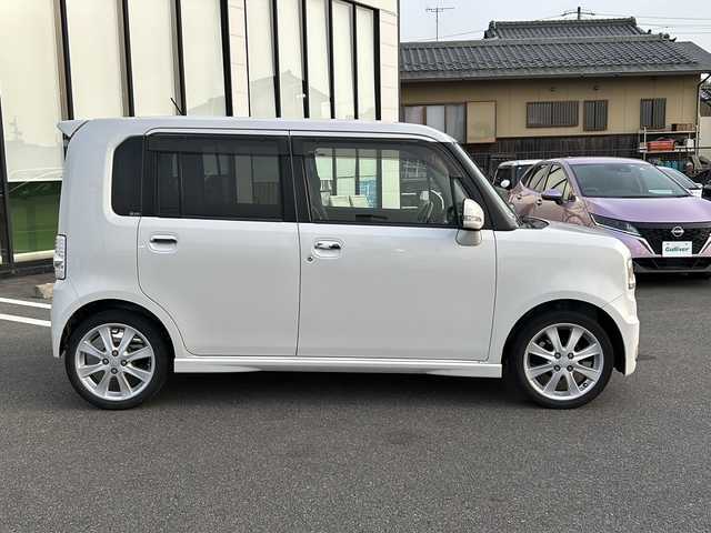 ダイハツ ムーヴ コンテ カスタム Xリミテッド 岐阜県 2010(平22)年 14.2万km パールホワイトⅢ 社外ＨＤＤナビ　/ＥＴＣ　/横滑り防止装置　/ＡＢＳ　/スマートキー　/スペアキー　/純正１６インチアルミホイール　/純正フロアマット　/ドアバイザー　/ベンチシート　/Ｗエアバック　/パワーステアリング　/パワーウィンドウ
