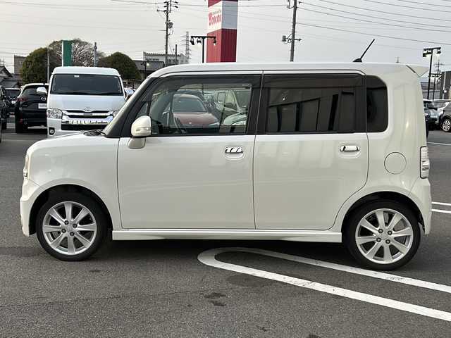 ダイハツ ムーヴ コンテ カスタム Xリミテッド 岐阜県 2010(平22)年 14.2万km パールホワイトⅢ 社外ＨＤＤナビ　/ＥＴＣ　/横滑り防止装置　/ＡＢＳ　/スマートキー　/スペアキー　/純正１６インチアルミホイール　/純正フロアマット　/ドアバイザー　/ベンチシート　/Ｗエアバック　/パワーステアリング　/パワーウィンドウ