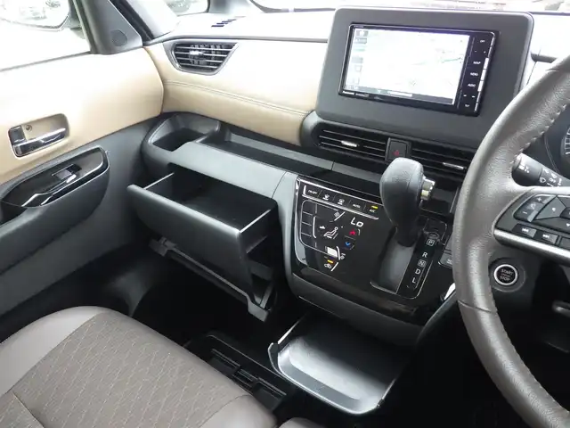 日産 ルークス HWS Gターボ プロパイロットED 千葉県 2020(令2)年 2.9万km ホワイトパール エマージェンシーブレーキ/プロパイロット/インテリジェントクルーズコントロール/ハンズフリー両側パワースライドドア/社外SDナビ/地デジTV/【DVD/CD再生機能　Bluetooth接続】/アラウンドビューモニター/ドライブレコーダー（前後撮影）【ZDR-025】/革巻きステアリング/ステアリングスイッチ/LEDヘッドライト/純正15インチアルミホイル/サイド/カーテンエアバッグ/インテリジェントキー