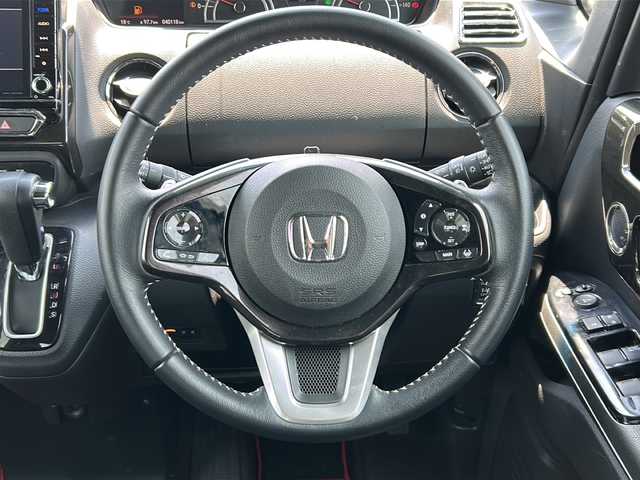 ホンダ Ｎ ＢＯＸ カスタム G EX ターボ ホンダセンシング 石川県 2019(平31)年 4.1万km プラチナホワイトパール 純正8インチナビ/　フルセグ・CD・DVD・SD・USB/バックカメラ/両側パワースライドドア/ビルトインＥＴＣ/ホンダセンシング/純正エンジンスターター/パドルシフト/アダプティブクルーズコントロール/ハーフレザーシート/シートヒーター/ＬＥＤヘッドライト/ＬＥＤフォグランプ/オートライト/スマートキー/プッシュスタート