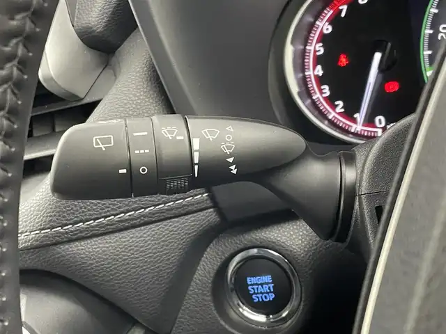 トヨタ ＲＡＶ４ G 埼玉県 2022(令4)年 2.3万km ホワイトパールクリスタルシャイン ＴＲＤエアロ　純正ナビ　バックカメラ　デジタルインナーミラー　ビルトインＥＴＣ　トヨタセーフティセンス　　メモリシート　シートヒーター　ベンチレーション　ステアリングヒーター　ＨＤＭＩ　純正アルミ　スマートキー　オートライト　地デジTV
