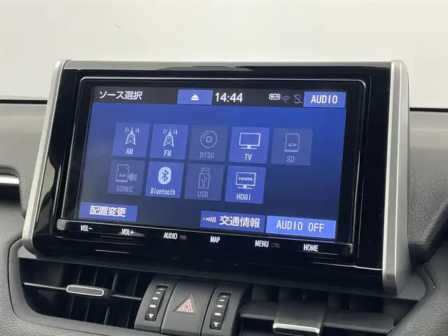 トヨタ ＲＡＶ４ G 埼玉県 2022(令4)年 2.3万km ホワイトパールクリスタルシャイン ＴＲＤエアロ　純正ナビ　バックカメラ　デジタルインナーミラー　ビルトインＥＴＣ　トヨタセーフティセンス　　メモリシート　シートヒーター　ベンチレーション　ステアリングヒーター　ＨＤＭＩ　純正アルミ　スマートキー　オートライト　地デジTV