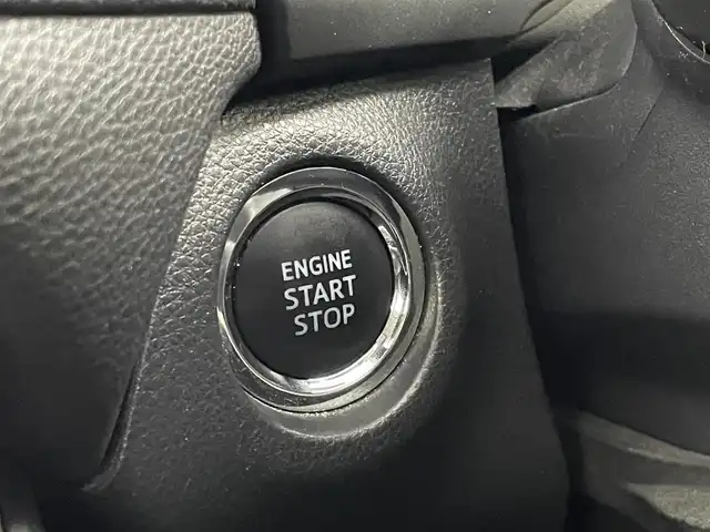トヨタ ＲＡＶ４ G 埼玉県 2022(令4)年 2.3万km ホワイトパールクリスタルシャイン ＴＲＤエアロ　純正ナビ　バックカメラ　デジタルインナーミラー　ビルトインＥＴＣ　トヨタセーフティセンス　　メモリシート　シートヒーター　ベンチレーション　ステアリングヒーター　ＨＤＭＩ　純正アルミ　スマートキー　オートライト　地デジTV