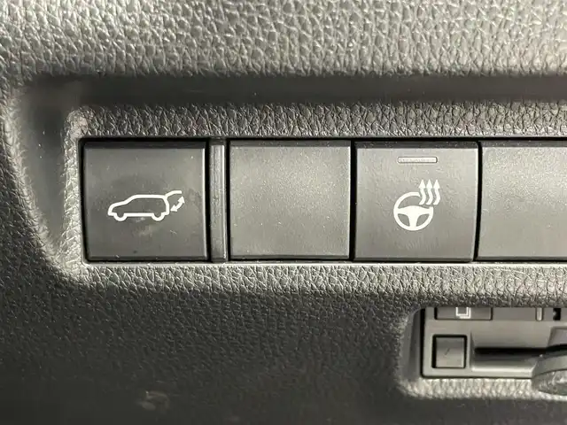 トヨタ ＲＡＶ４ G 埼玉県 2022(令4)年 2.3万km ホワイトパールクリスタルシャイン ＴＲＤエアロ　純正ナビ　バックカメラ　デジタルインナーミラー　ビルトインＥＴＣ　トヨタセーフティセンス　　メモリシート　シートヒーター　ベンチレーション　ステアリングヒーター　ＨＤＭＩ　純正アルミ　スマートキー　オートライト　地デジTV