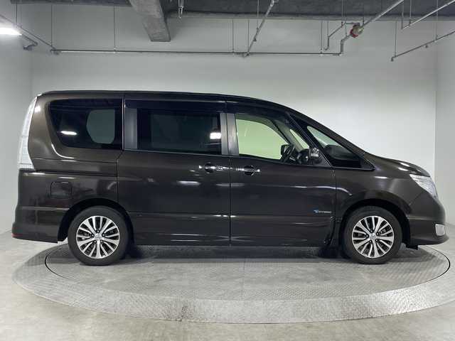 日産 セレナ HWS S HV Vセレ +Sefty 神奈川県 2015(平27)年 5.7万km タイガーアイブラウン 純正8インチメモリーナビ【MM514D-L】/(CD/DVD/Bluetooth/フルセグ)/フリップダウンモニター/アラウンドビューモニター/両側パワースライドドア/ETC/クルーズコントロール/コーナーセンサー/LEDヘッドライト/フォグランプ/ふらつき警報/衝突軽減ブレーキ/レーンキープアシスト/電格ミラー/ドアバイザー/フロアマット/Wエアバッグ/ABS/インテリジェントキー/スペアキー×１本