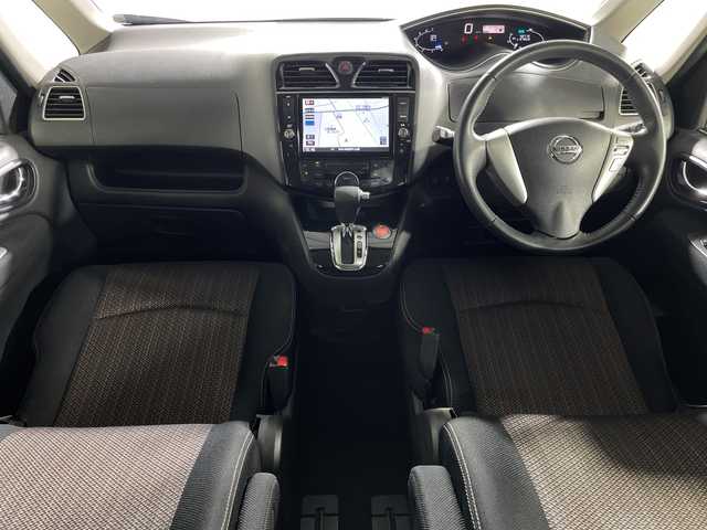 日産 セレナ HWS S HV Vセレ +Sefty 神奈川県 2015(平27)年 5.7万km タイガーアイブラウン 純正8インチメモリーナビ【MM514D-L】/(CD/DVD/Bluetooth/フルセグ)/フリップダウンモニター/アラウンドビューモニター/両側パワースライドドア/ETC/クルーズコントロール/コーナーセンサー/LEDヘッドライト/フォグランプ/ふらつき警報/衝突軽減ブレーキ/レーンキープアシスト/電格ミラー/ドアバイザー/フロアマット/Wエアバッグ/ABS/インテリジェントキー/スペアキー×１本
