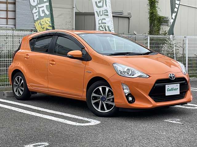 トヨタ アクア S 兵庫県 2017(平29)年 3万km オレンジパールクリスタルシャイン 登録時走行距離29916km/モデリスタ15インチAW/アルパインナビ/フルセグTV/Bluetooth/バックカメラ/前後ドライブレコーダー/スマートエントリーパッケージ/スマートエントリー/スタートシステム、イモビライザー、オートライト/LEDヘッドランプパッケージ/ブラック加飾付LEDヘッドランプパッケージ/LEDフロントフォグランプ/ETC/取扱説明書・保証書