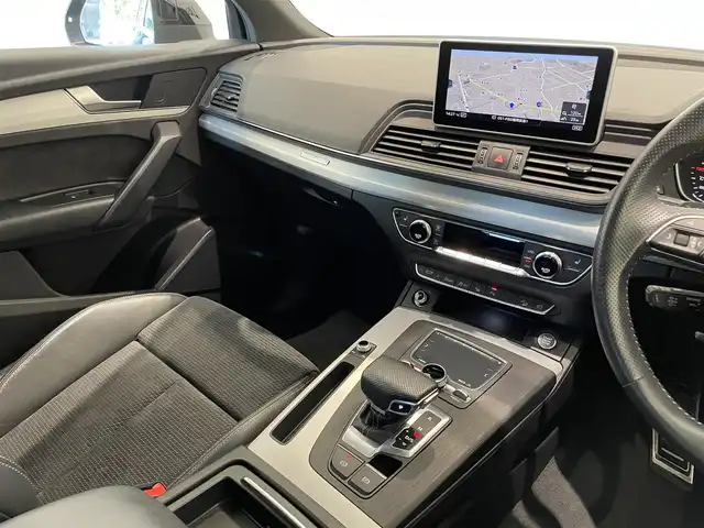 アウディ Ｑ５ 40TDIクワトロ スポーツ 福岡県 2020(令2)年 3.6万km 黒 アシスタンスＰＫＧ　/純正ナビ　/フルセグＴＶ　/３６０°カメラ　/ＡＣＣ　/ＢＳＭ　/ＬＫＡ　/マトリクスＬＥＤライト　/バーチャルＣＰ　/ハーフレザーシート　/シートヒーター　/前後クリアランスソナー　/パワーバックドア