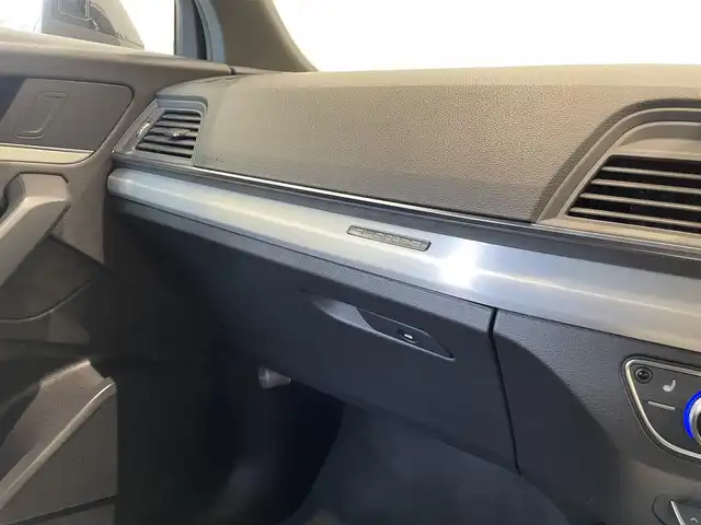 アウディ Ｑ５ 40TDIクワトロ スポーツ 福岡県 2020(令2)年 3.6万km 黒 アシスタンスＰＫＧ　/純正ナビ　/フルセグＴＶ　/３６０°カメラ　/ＡＣＣ　/ＢＳＭ　/ＬＫＡ　/マトリクスＬＥＤライト　/バーチャルＣＰ　/ハーフレザーシート　/シートヒーター　/前後クリアランスソナー　/パワーバックドア