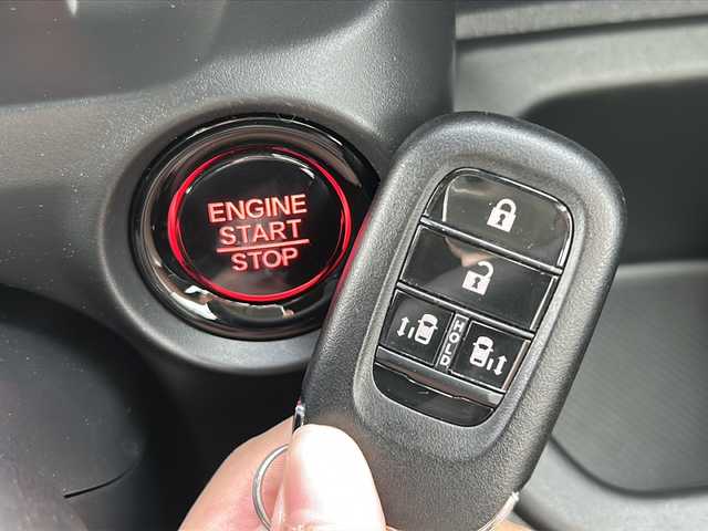 ホンダ Ｎ ＢＯＸ カスタム ターボ 山口県 2023(令5)年 1.5万km メテオロイドグレーメタリック 純正メモリナビ/DVD再生機能有/フルセグテレビ/Bluetooth/バックカメラ/Honda SENSING/ETC/ドライブレコーダー/USB入力端子/LEDライト/オートライト/両側パワースライドドア/SRSカーテンエアバッグ/スマートキー/プッシュアップスタート/15インチ純正アルミホイール