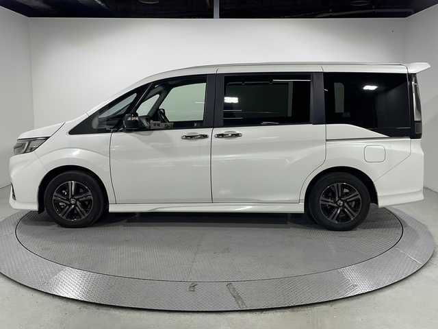 ホンダ ステップワゴン スパーダ eHEV G EXホンダS 広島県 2021(令3)年 1.5万km プラチナホワイトパール 純正ナビ/両側パワースライドドア/シートヒーター/バックカメラ/ホンダセンシング/・衝突軽減ブレーキ/・レーンキープアシスト/・アダプティブクルーズコントロール/・誤発進抑制機能/ハーフレザーシート/LEDヘッドランプ/純正16インチAW/ETC2.0/USB入力端子