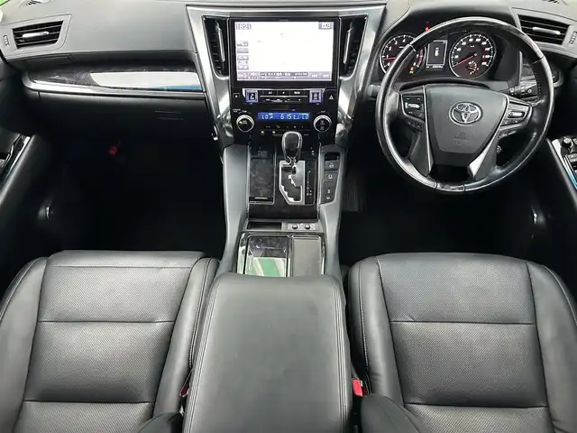 トヨタ ヴェルファイア Z Gエディション 奈良県 2018(平30)年 4.3万km ホワイトパールクリスタルシャイン ワンオーナー/ALPAINE11インチナビ(フルセグTV/CD/DVD/AM・FM/BT)/ALPAINEフリップダウンモニター/ETC/バックカメラ/両側パワースライドドア/プリクラッシュセーフティ/クルーズコントロール/シートヒーター(D/N席)/エアーシート(D/N席)/ステアリングヒーター/パワーバックドア/3眼LEDヘッドライト/純正18インチアルミホイール/純正フロアマット/スペアキー