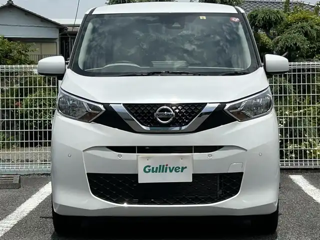 日産 デイズ X 静岡県 2023(令5)年 0.7万km ホワイトパール ユーザー買取車両/ワンオーナー/純正9インチナビ(MM222D-L)/　【BT/地デジフルセグTV/HDMI】/純正14インチAW/エマージェンシーブレーキ/車線逸脱警報/ETC/バックカメラ/USBポート/スマートキー/プッシュスタート/新車時保証書/取扱説明書/スペアキー×1