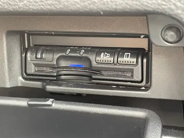 日産 セレナ ハイウェイスター Vセレクション 福岡県 2018(平30)年 7.5万km ブリリアントホワイトパール 純正９型SDナビ（フルセグTV/CD/DVD/BT）アラウンドビューモニタープロパイロットエマージェンシーブレーキコーナーセンサー両側電動ドラレコデジタルインナーミラー前席シートヒーターオートホールド純正LEDヘッドライト純正フロアマット純正アルミホイールスマートキープッシュスタート